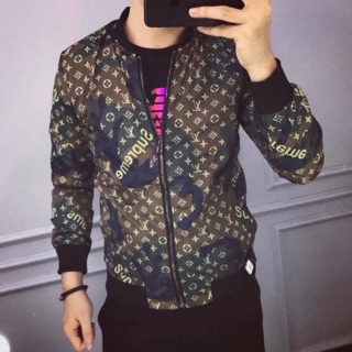 Áo khoác gió versace