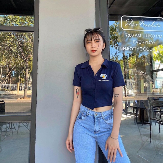 POLO DAISY Áo croptop polo thêu hoa cúc