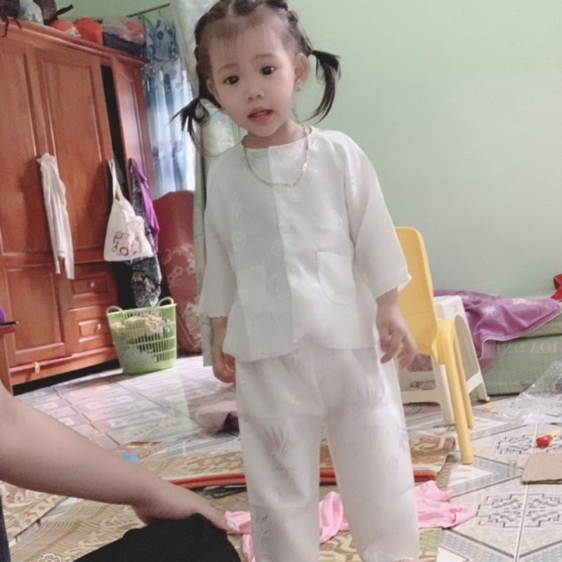 Bộ Bà Ba Cho Bé Gái Vải Gấm Lá Tre Phước Thịnh