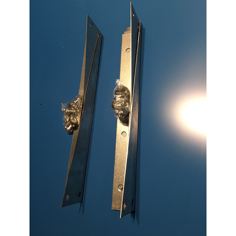 Giá treo cục nóng điều hoà