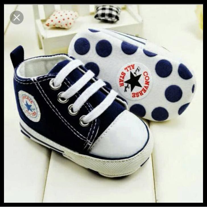 Giày Converse Màu Xanh Navy Năng Động Thời Trang