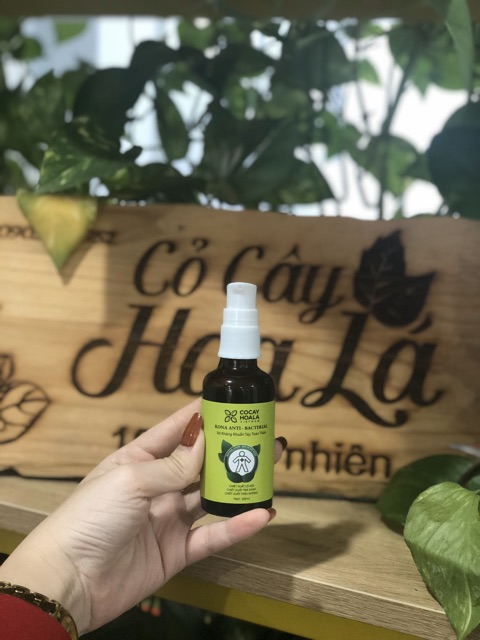 [Giảm Giá Hỗ Trợ Đại Dịch] Xịt Sạch Khuẩn Toàn Thân Rona CoCayHoaLa - Chiết xuất Quế, Lô Hội, Tràm Trà Xanh chai 60ml | BigBuy360 - bigbuy360.vn
