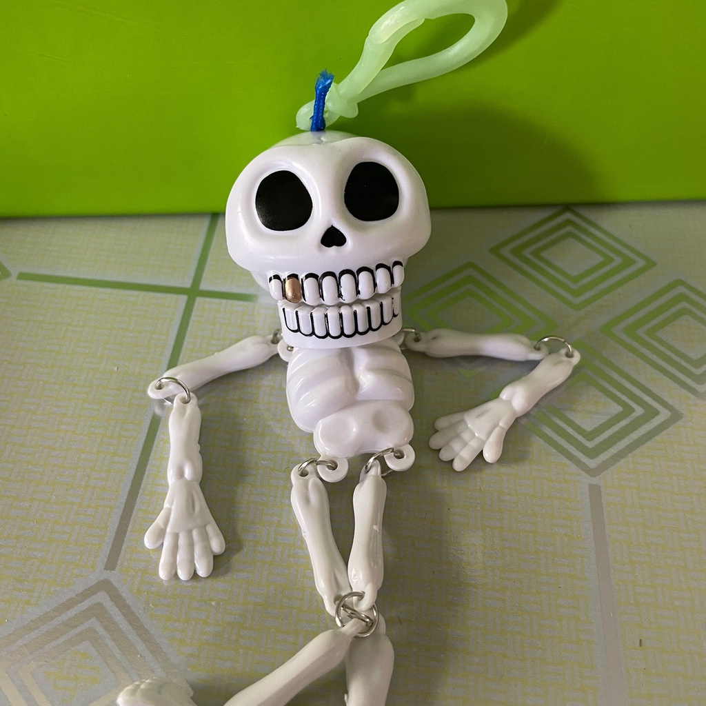 Holiday Funny Toys Small Gifts Keychains Pull Line Skull Rack Halloween Punk Gothic Pendant Small Gift Backpack Pendant Small Toy