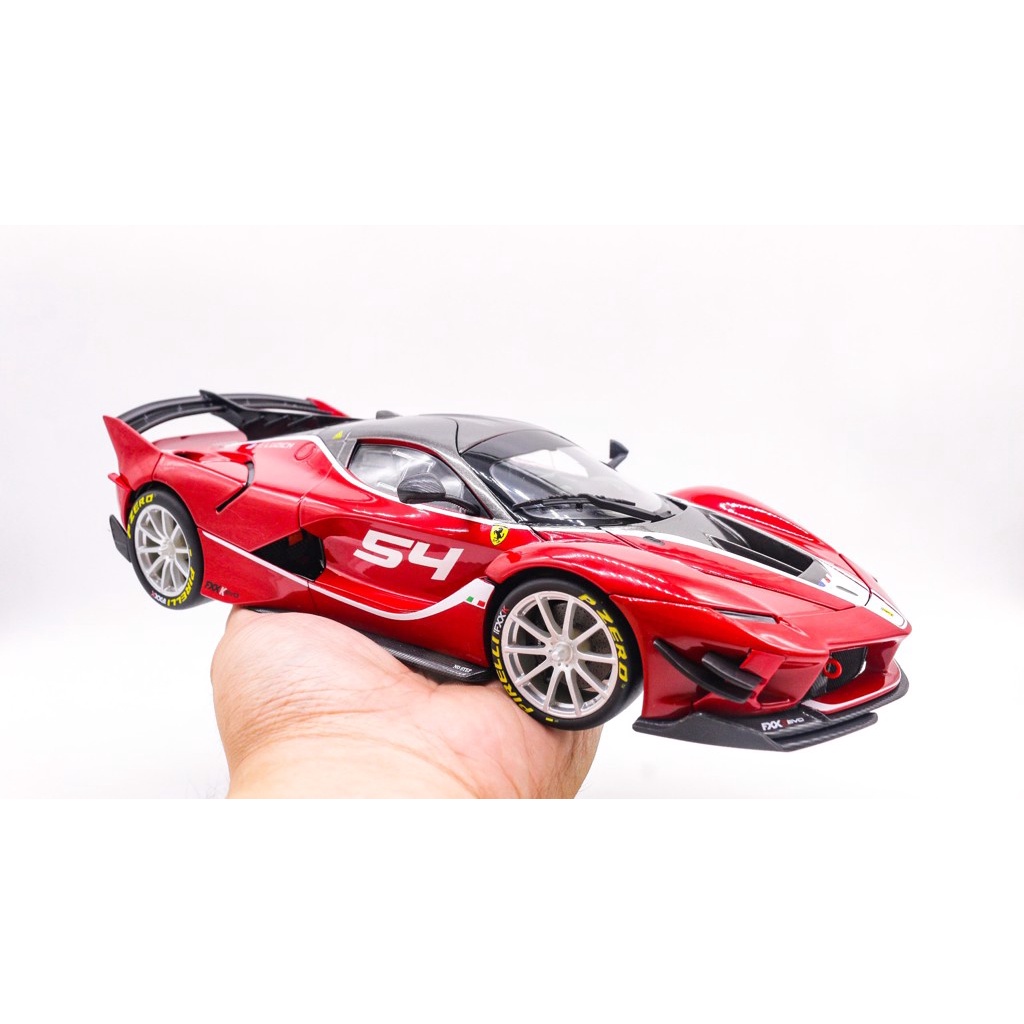 MÔ HÌNH XE FERRARI FXX K EVO 1:18 BBURAGO 8014