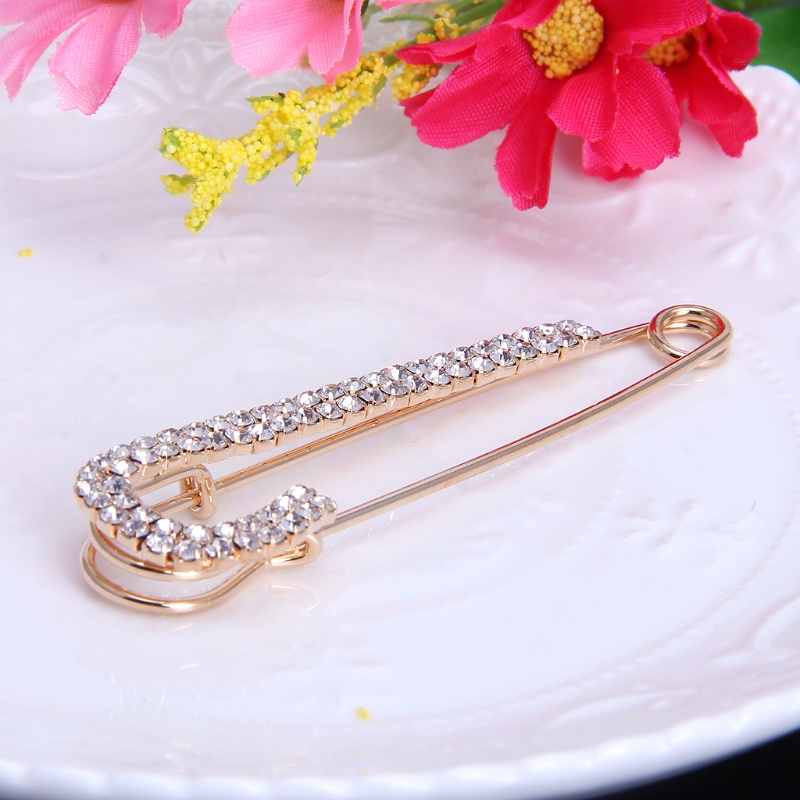 Ghim Cài Áo Ba Lô / Khăn Choàng / Túi Xách Hình Pha Lê Màu Vàng / Bạc An Toàn