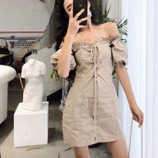 Váy trễ vai dây rút Blackpink