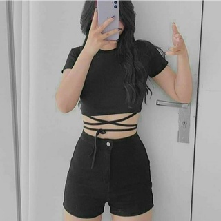 Áo croptop cột dây eo quanh bụng