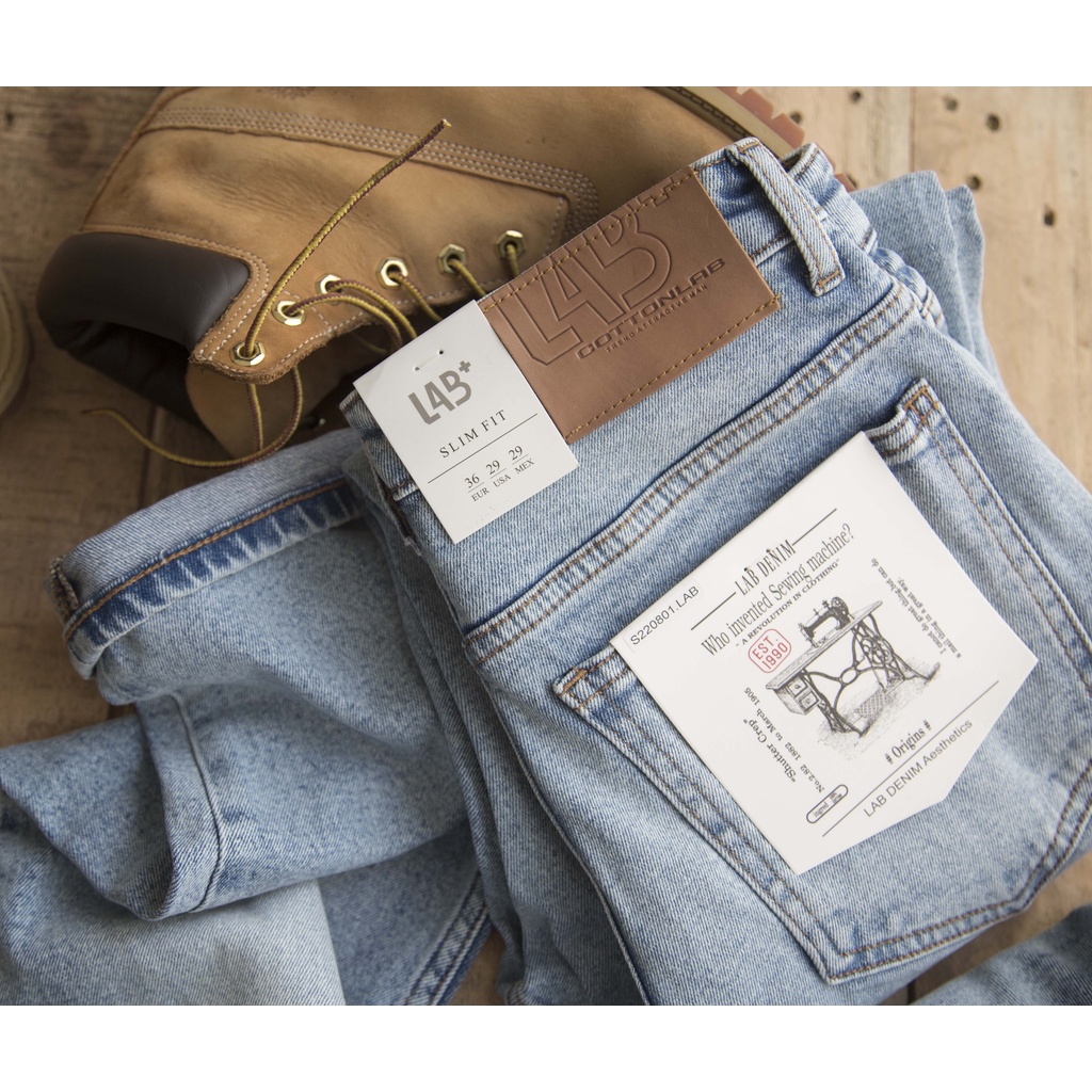 Quần Jean nam vải Denim co giãn nhẹ form carrot fit màu xanh bạc - LAB801