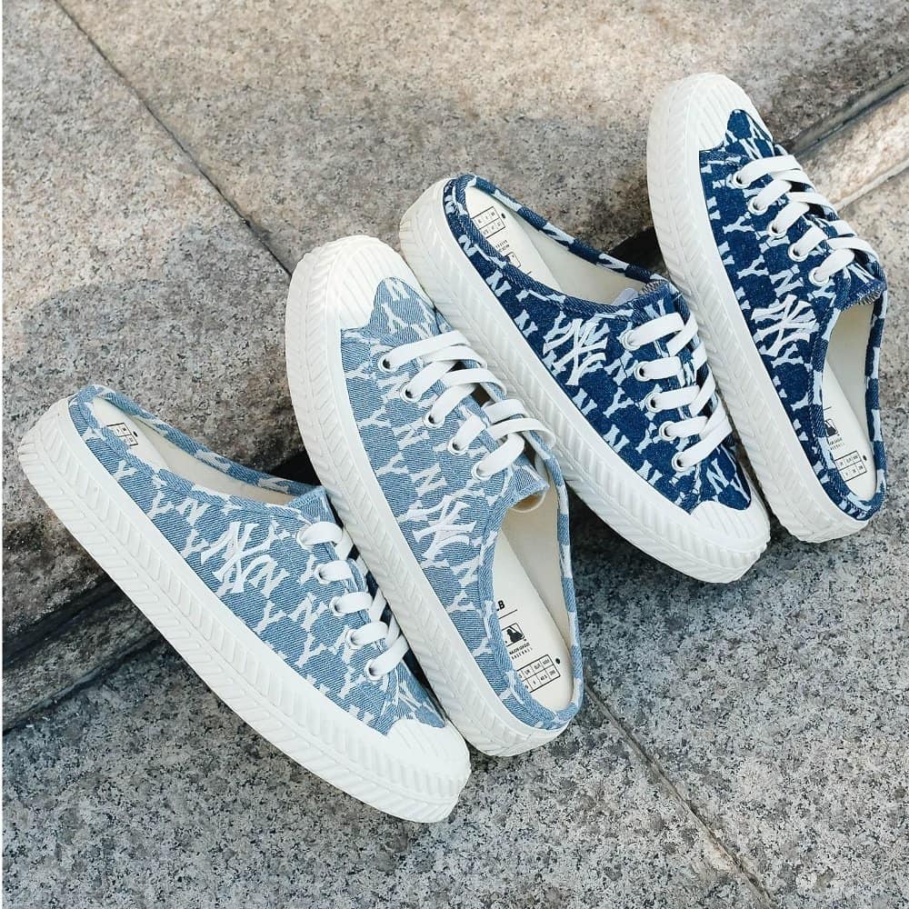 Dép sục MLB Monogram Playball Mule ver 2021 đen/trắng/denim