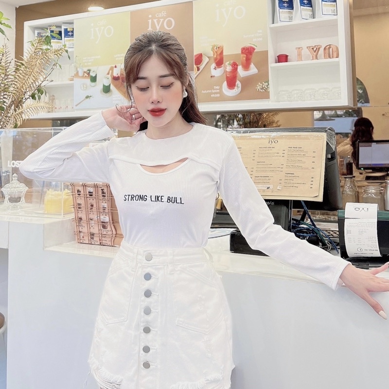 ÁO THUN XẺ NGỰC THÊU CHỮ