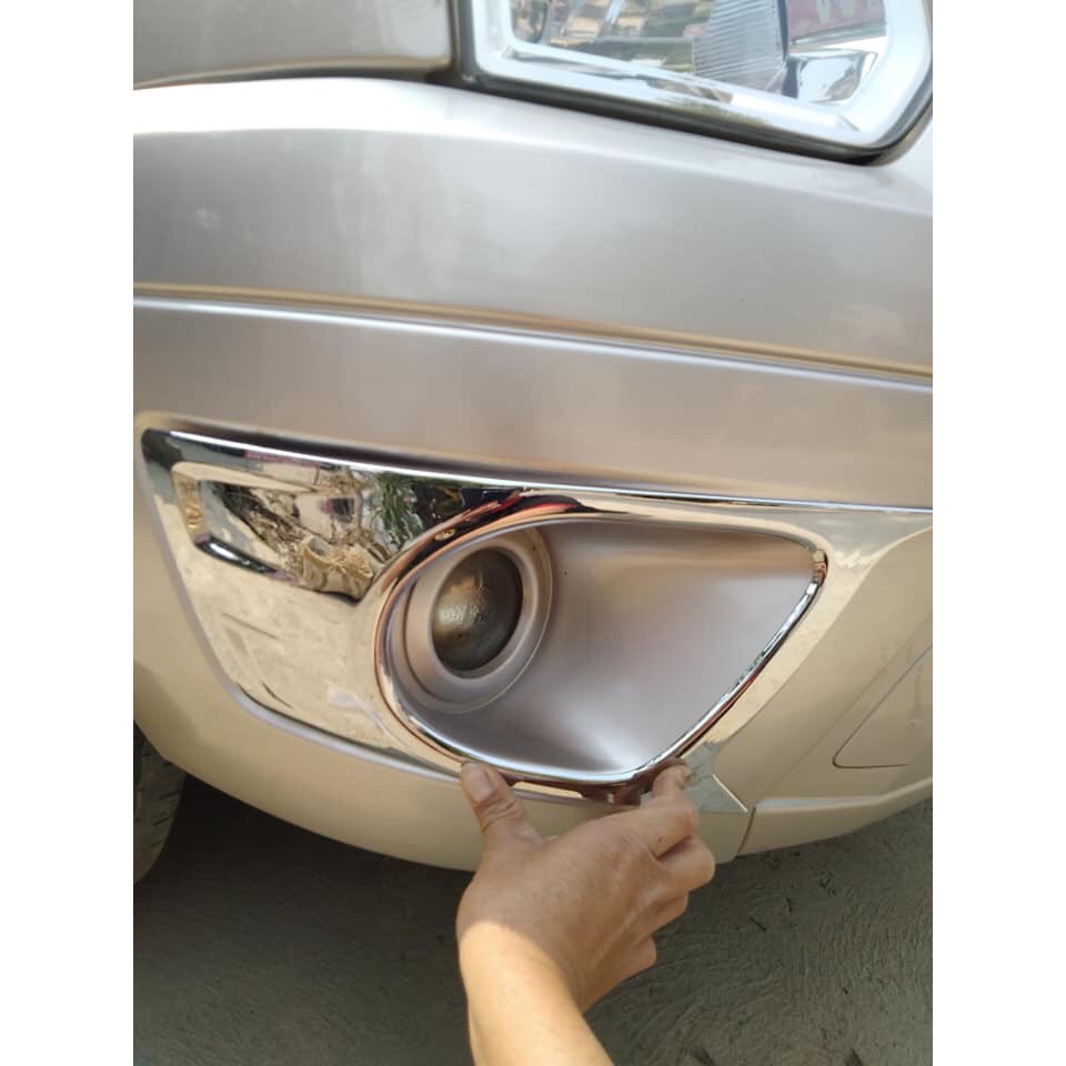 Ốp viền đèn gầm xe Ford Transit 2014-2019 mạ crom cao cấp