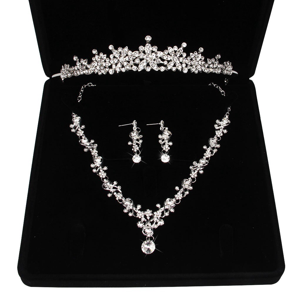 Set trang sức cô dâu lấp lánh sang trọng