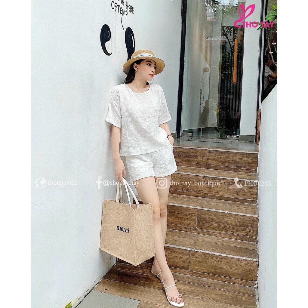 Set áo phông cổ tròn và quần đùi xinh xắn