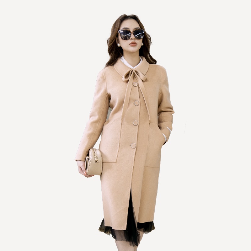 Áo dạ lông cừu Be dáng dài, cổ đính nơ  Toson 96076E81