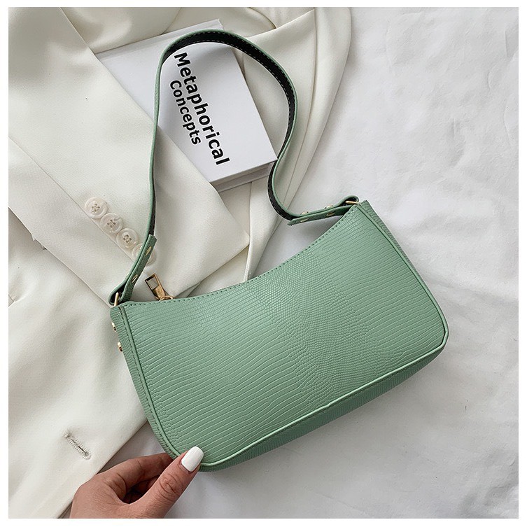 Túi đeo vai, túi kẹp nách nữ vân ngang thời trang giá rẻ BAG U KVT95