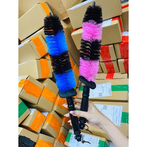 Chổi rửa xe dùng để rửa hốc ngách sâu - Chất liệu tốt sử dụng lâu dài