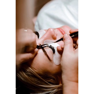 Padgel dán mí dưới  , mặt nạ mắt , mát lạnh cho đôi mắt của khách , giúp khách không bị khó chịu khi nằm lâu