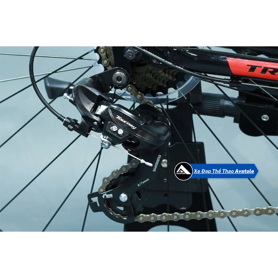 Xe đạp touring 2022 TrinX Free 1.0, Khung sườn hợp kim nhôm 6061, Bộ chuyển số Shimano tourney 21 tốc độ, màu đỏ đen