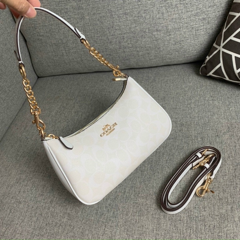Túi kẹp nách Coach