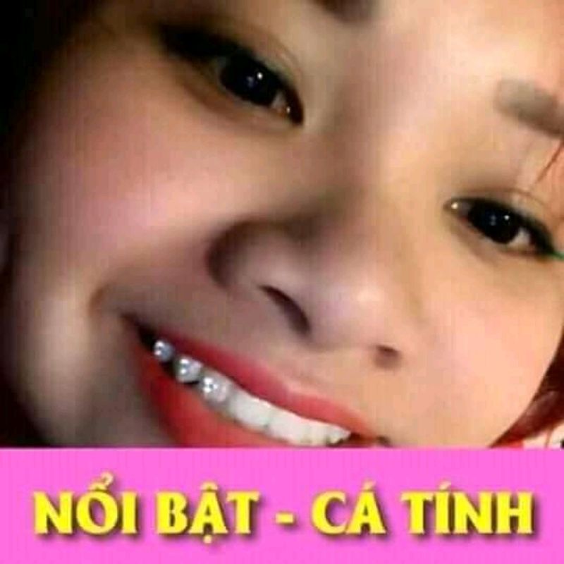 30viên đá đính răng tặng keo dán và bút đính