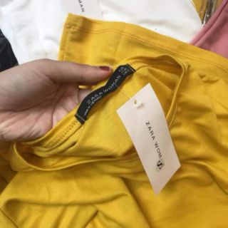 Áo cổ tim. Cổ tròn