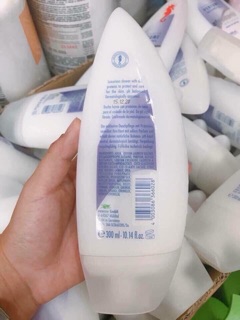 Sữa Tắm Cá Ngựa Trắng Thái Lan