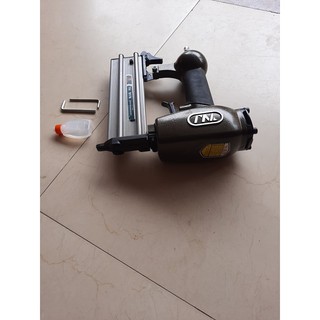 SÚNG BẮN ĐINH F50 -