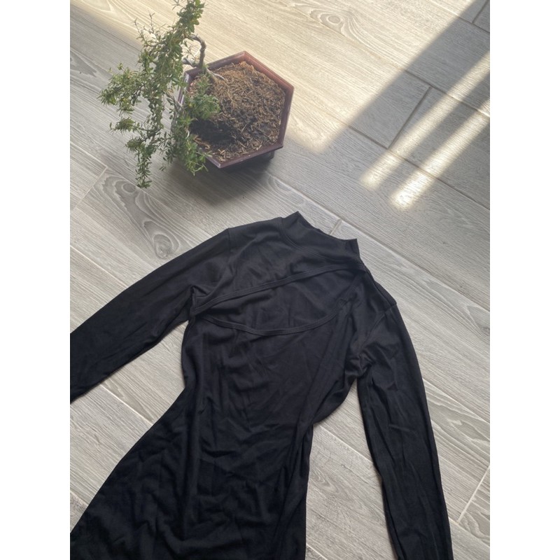 váy len body tay dài khoét xẻ sexy quyến rũ