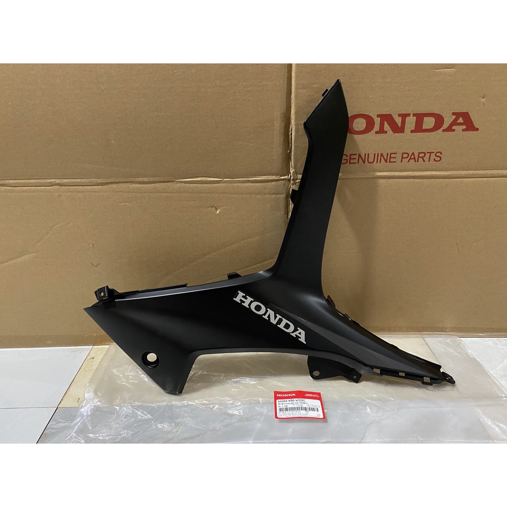 Bộ ốp trung tâm bên trái HONDA WAVE RSX110 năm 2019 màu Xanh đen. (64355K90VC0ZC)