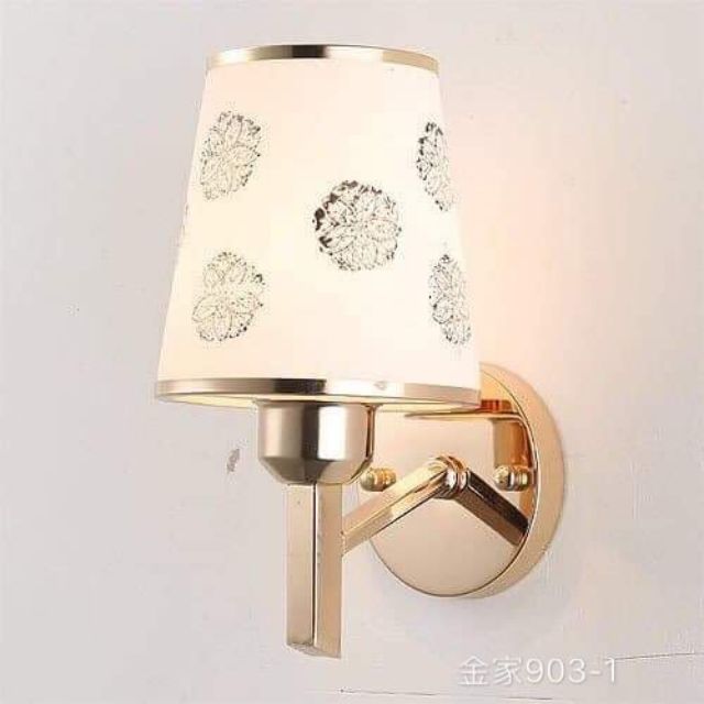 Đèn tường mạ vàng giá rẻ