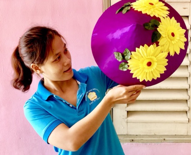 Nón lá hoa bao gồm nón và bao nón