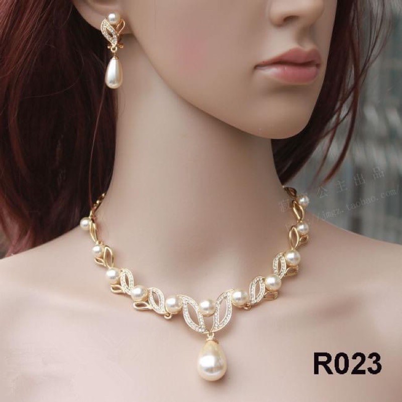 Giảm giá chỉ 159k/ bộ trang sức 2 món sang trọng