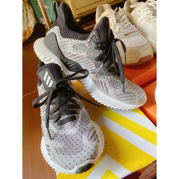 Thanh lý giày ADIDAS auth like new
