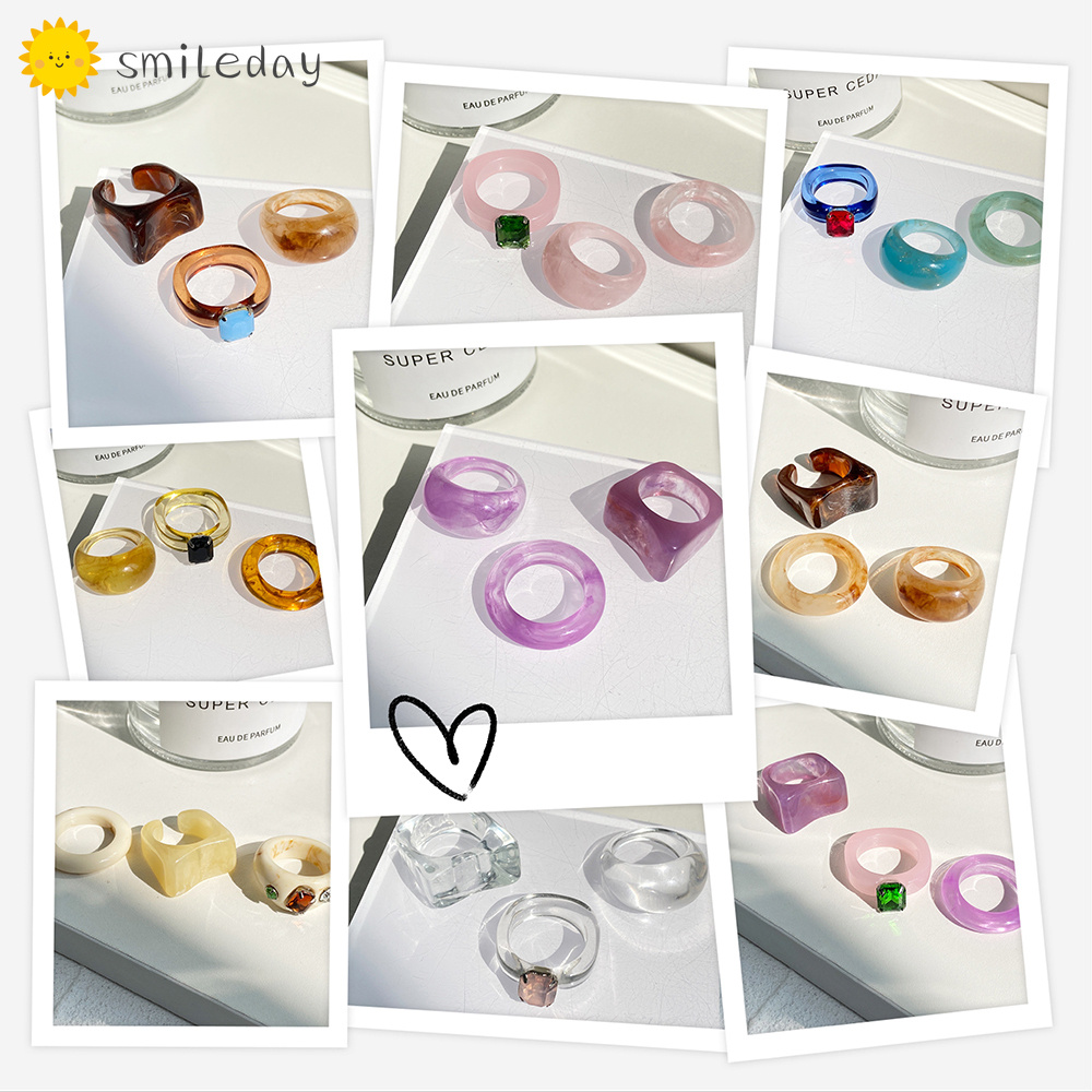 Nhẫn nhựa trong suốt hoạ tiết hình học phong cách Hàn Quốc