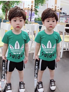 Bộ thể thao Adidas cho bé