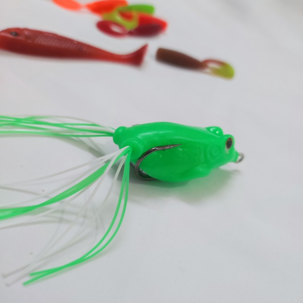 Hộp mồi câu lure siêu nhạy cá câu nổi và chìm bao gồm 15 món