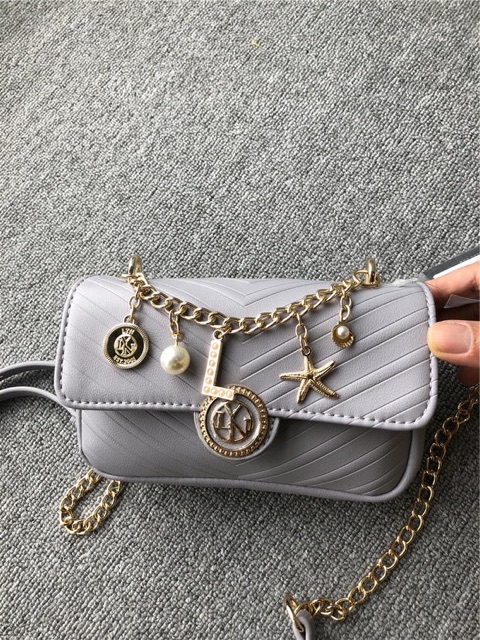 Túi LYN huy hiệu size 18