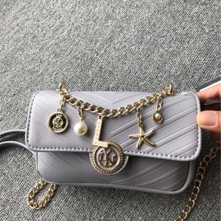 Túi LYN huy hiệu size 18 ( inbox shop chọn màu nhé)