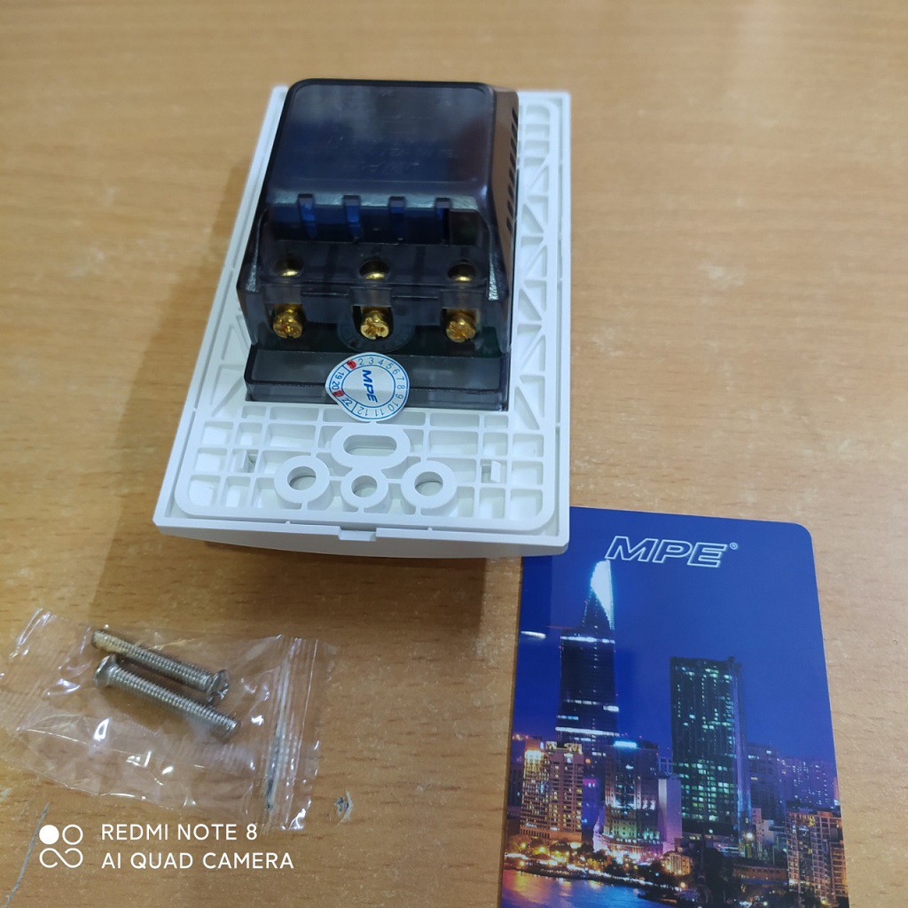 CÔNG TẮC THẺ TỪ 25A MPE DÙNG CHO KHÁCH SẠN