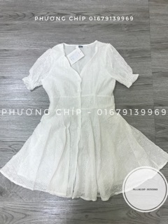 Váy trắng thô lỗ