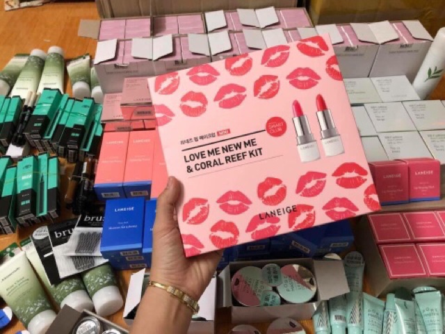 Set son #Laneige mini về hàng 😍 Hàng hiếm lắm luôn