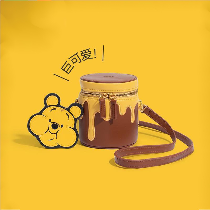 Túi Bucket Hình Trụ In Hình Gấu Pooh Dễ Thương Cho Nữ