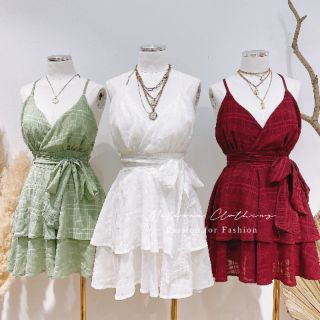 Jumpsuit xẻ ngực bèo tầng po co lin