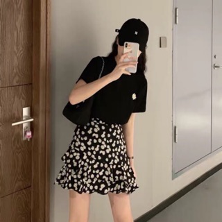 Áo thun/ chân váy hoa ngắn (order ullzzang)
