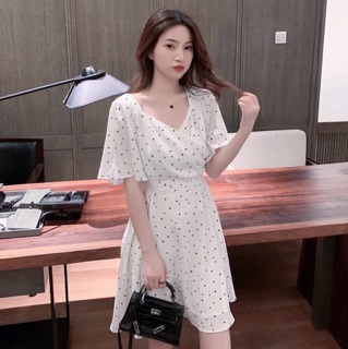 Đầm váy bi trắng xoè thắt eo