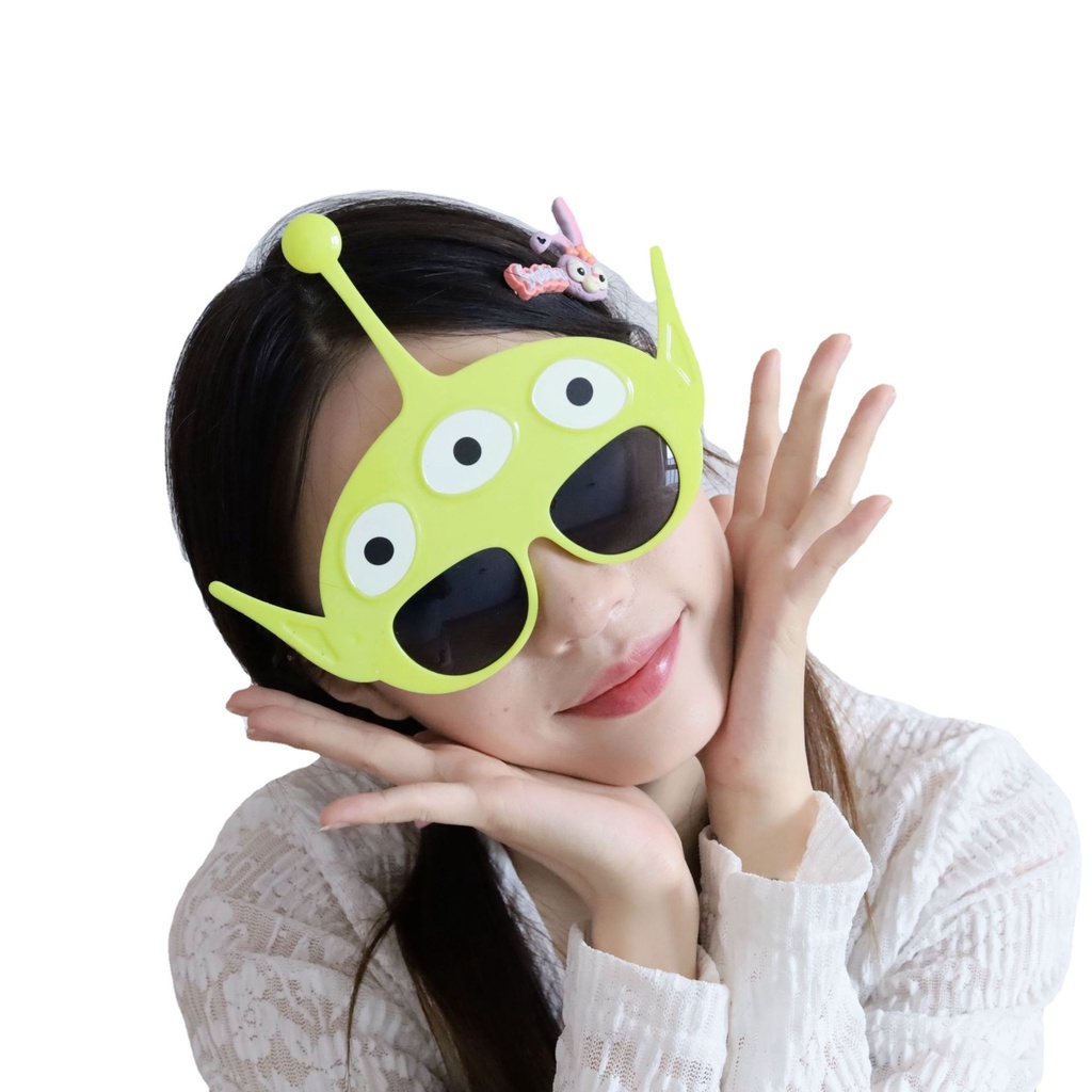 Mắt Kính Hình Người Ngoài Hành Tinh Dễ Thương
