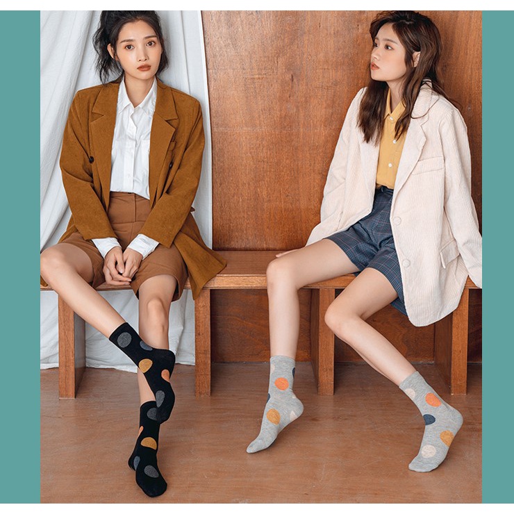 Đôi vớ WAFNHA WAFNHA D254 thời trang nữ cổ trung họa tiết chấm bi dễ phối đồ