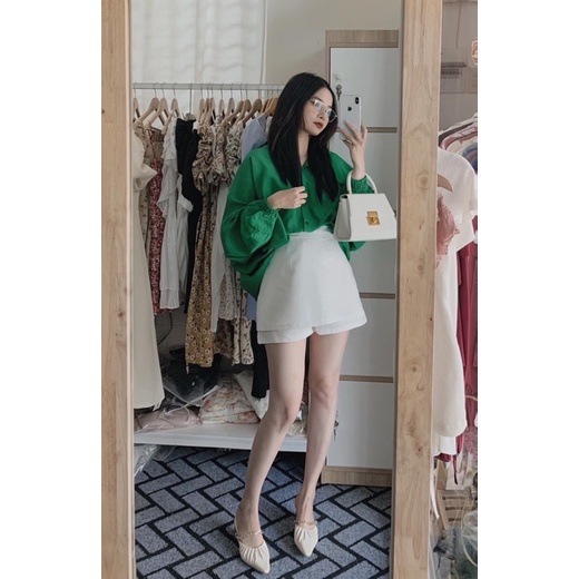 Set áo sơmi cánh dơi tay dài xanh đậm phối quần short trắng giả váy