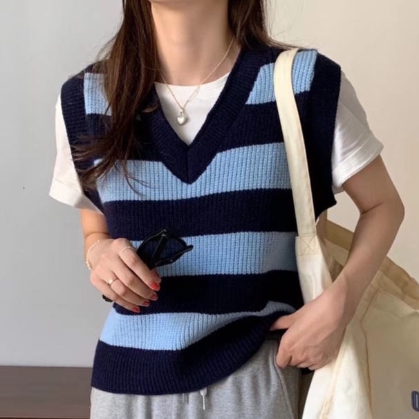 【Hana and Alice】Áo Len Không Tay Cổ Chữ V Họa Tiết Kẻ Sọc Thời Trang Dễ Phối Đồ Cho Nữ