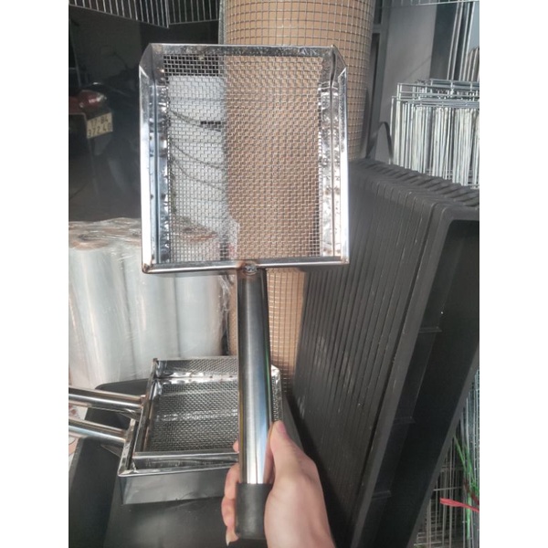 Sàng cát inox cho gà